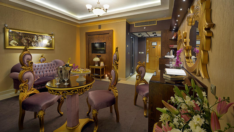 Ghasr International Hotel