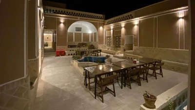 Khansalar Hotel
