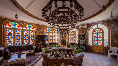 Viona Lantern Hotel