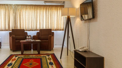 Goldis Hotel