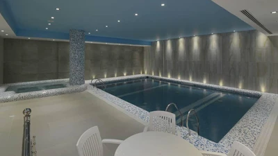 Shirazis Hotel