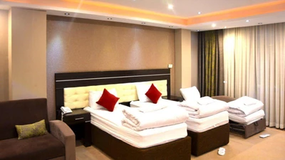 Zagros Hotel