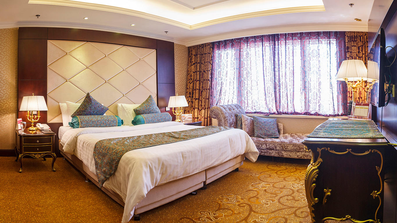 Parsian Azadi Hotel