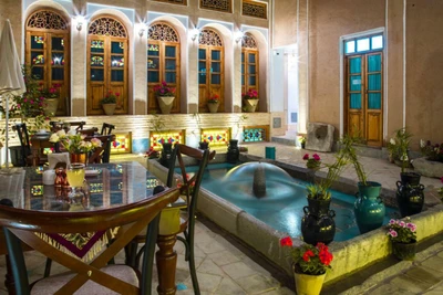 Tavousiyeh Hotel