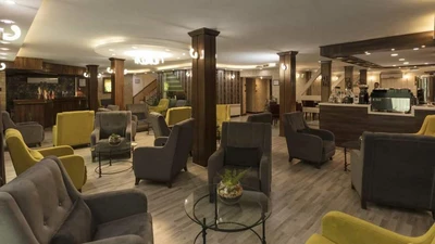 Alborz Hotel
