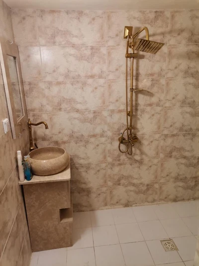 Golestan Raz Hostel