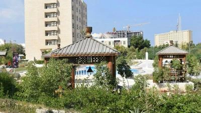 Gambron Hotel