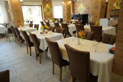 Park Saadi  Hotel