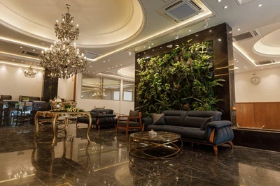Liana Hotel