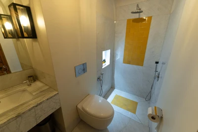 Zavieh Hotel