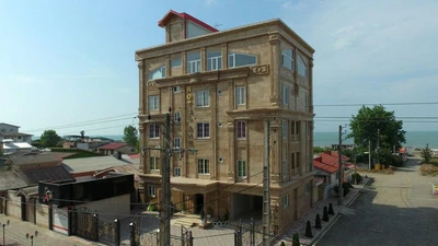 Arka Hotel
