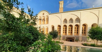 Ashkoob Traditional Hotel