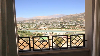 Yasuj Parsian Hotel