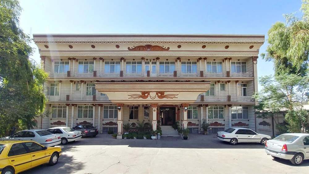 Akhavan Hotel