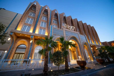 Chaharbagh Hotel