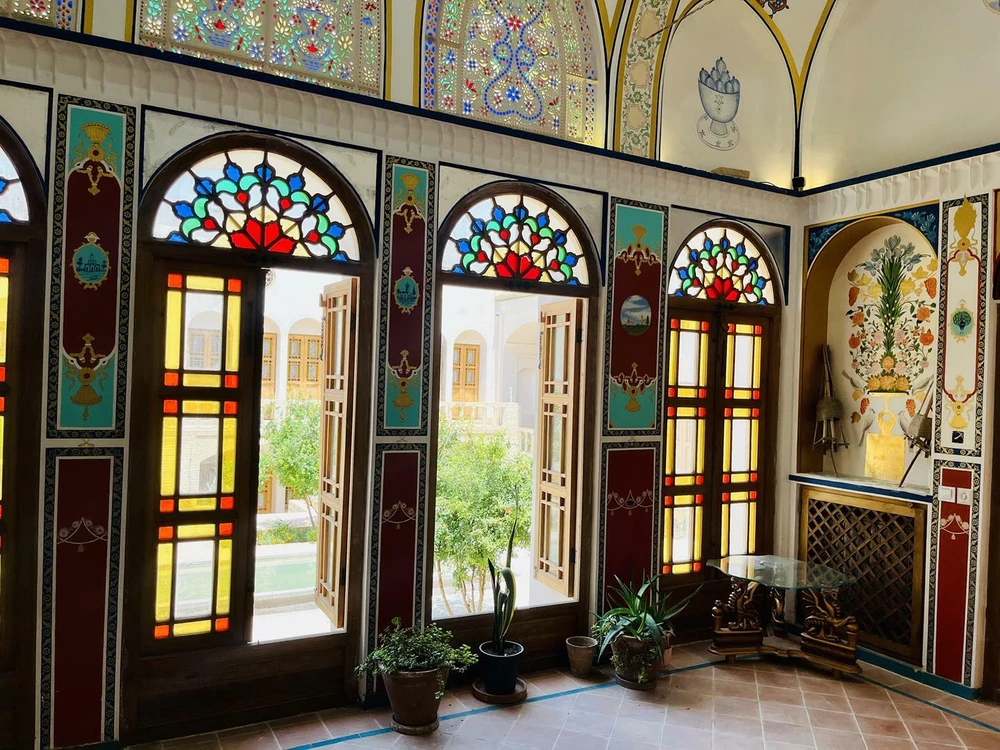 Ashkoob Traditional Hotel