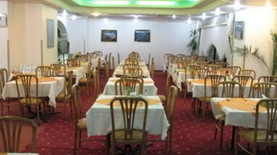 Yasuj Parsian Hotel