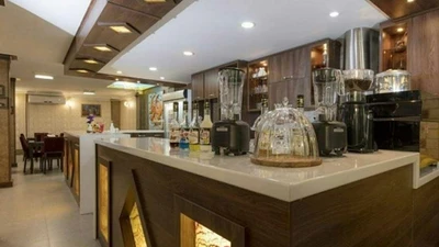 Alborz Hotel