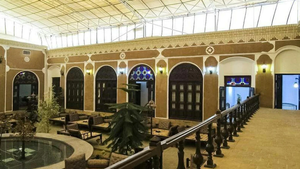 Rose Traditional Hotel