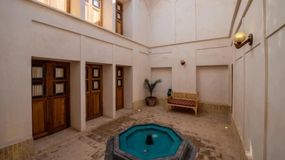 Falahati house Hotel