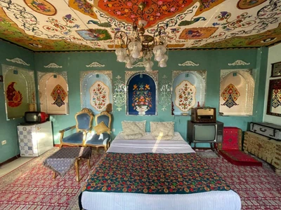 Toranjestan House