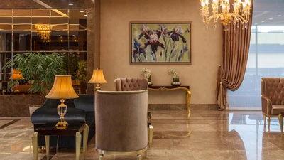Laleh Park Hotel