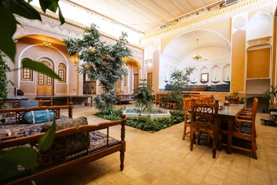 Pars Traditional Hotel