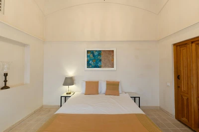 Zavieh Hotel