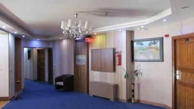Parsian Hotel