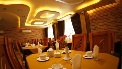 Nasir Al Molk Hotel
