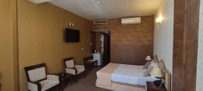 Park Saadi  Hotel