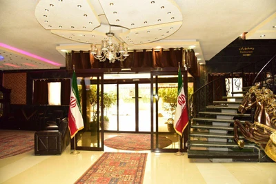 Plus Hotel