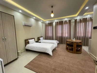 Orchideh Hotel