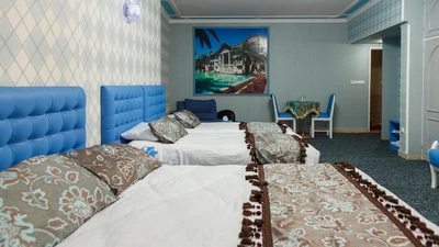 Parseh Hotel