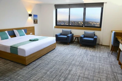 Novin Plus Hotel