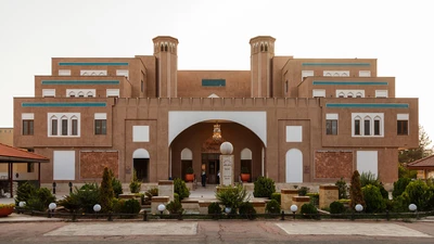 Parsyan Safaieh Hotel