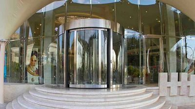 Royal Hotel