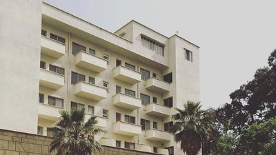 New Naderi Hotel