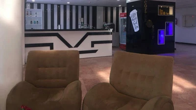 Laleh Hotel