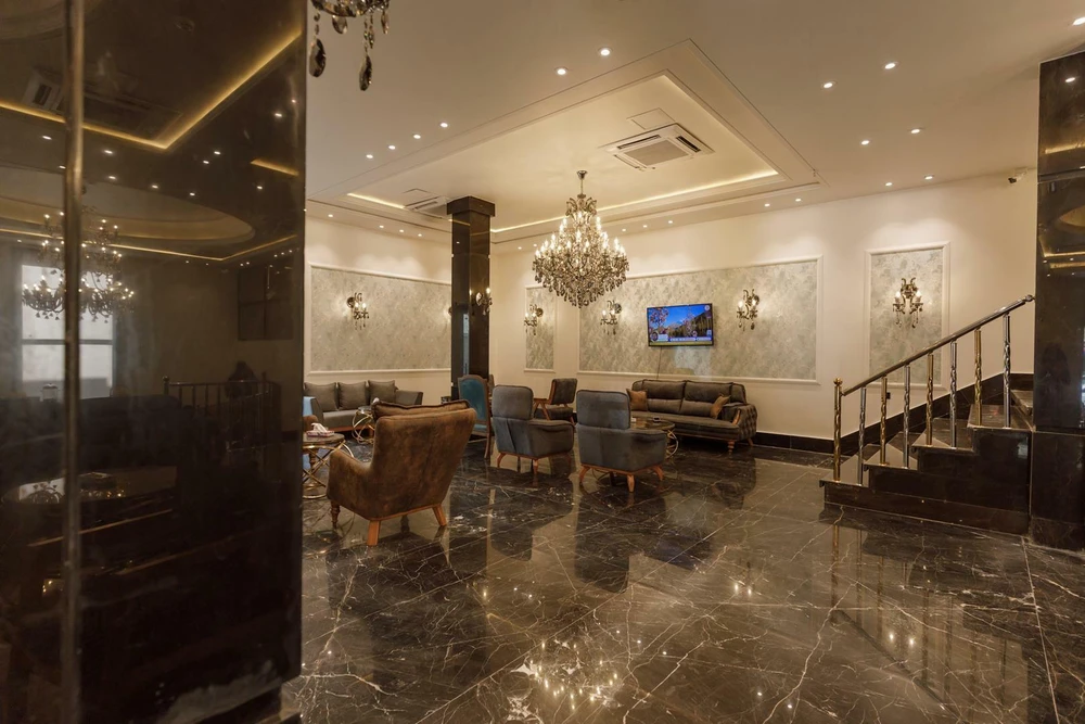 Liana Hotel