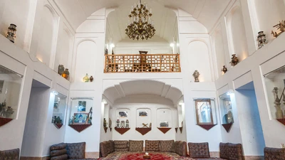 Valee Traditional Hotel