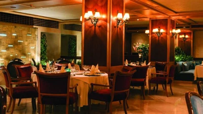 Raamtin Hotel