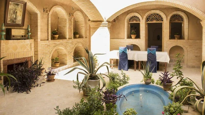 Ara Traditional Hotel