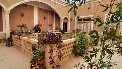 Ara Traditional Hotel