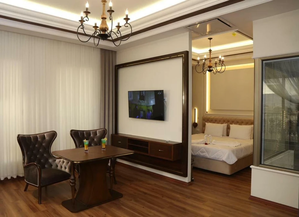 Royal Palace Hotel