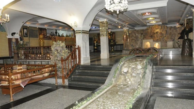Jamshid Hotel