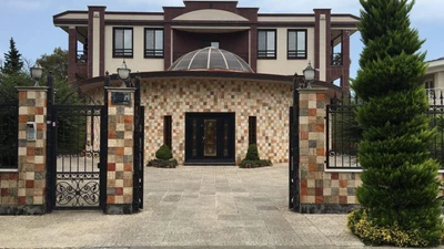 Liyan Hotel