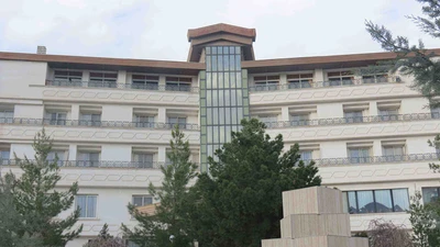 Yasuj Parsian Hotel