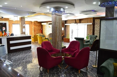 Gol Gandom Hotel