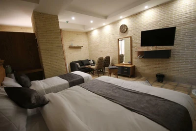 Haft Dari Hotel